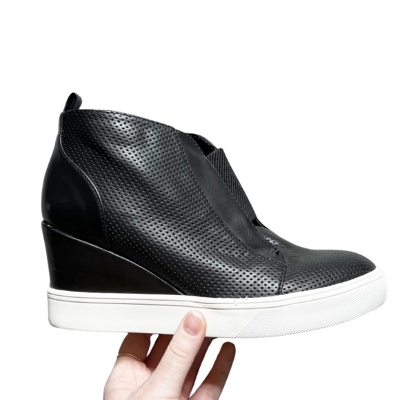 MIA Cristie Women’s Black & White Faux Leather Slip On Wedge Sneaker Ankle Boot - Picture 11 of 16